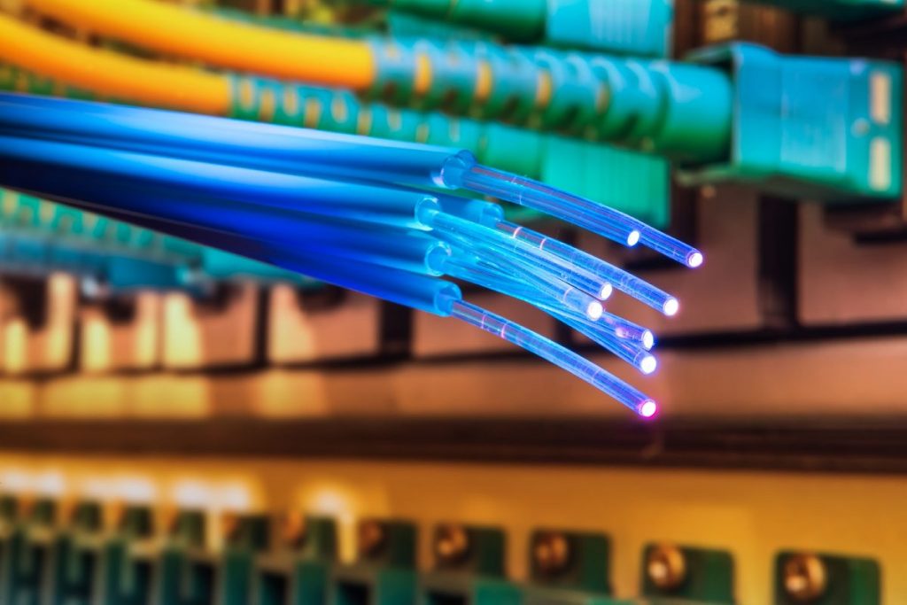 6 Reasons Why New Businesses Should Opt for Fiber Optic Connections